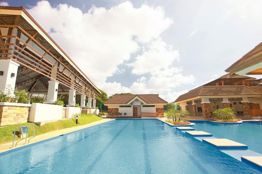 Dreamy 2Br Condo, With A Golf Course View Cebú Exterior foto